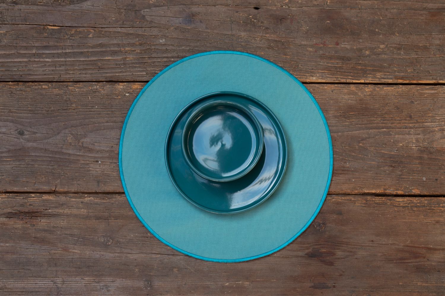 SELENE - Sottopiatto rotondo in puro cotone unito o stampato, rifinito con ricamo-2 pezzi