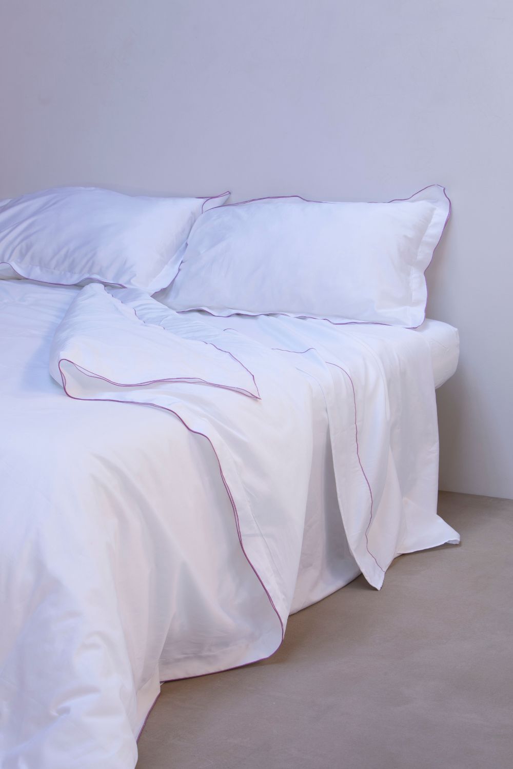 LUCINA Flat top sheet in pure cotton satin with rolled hem
