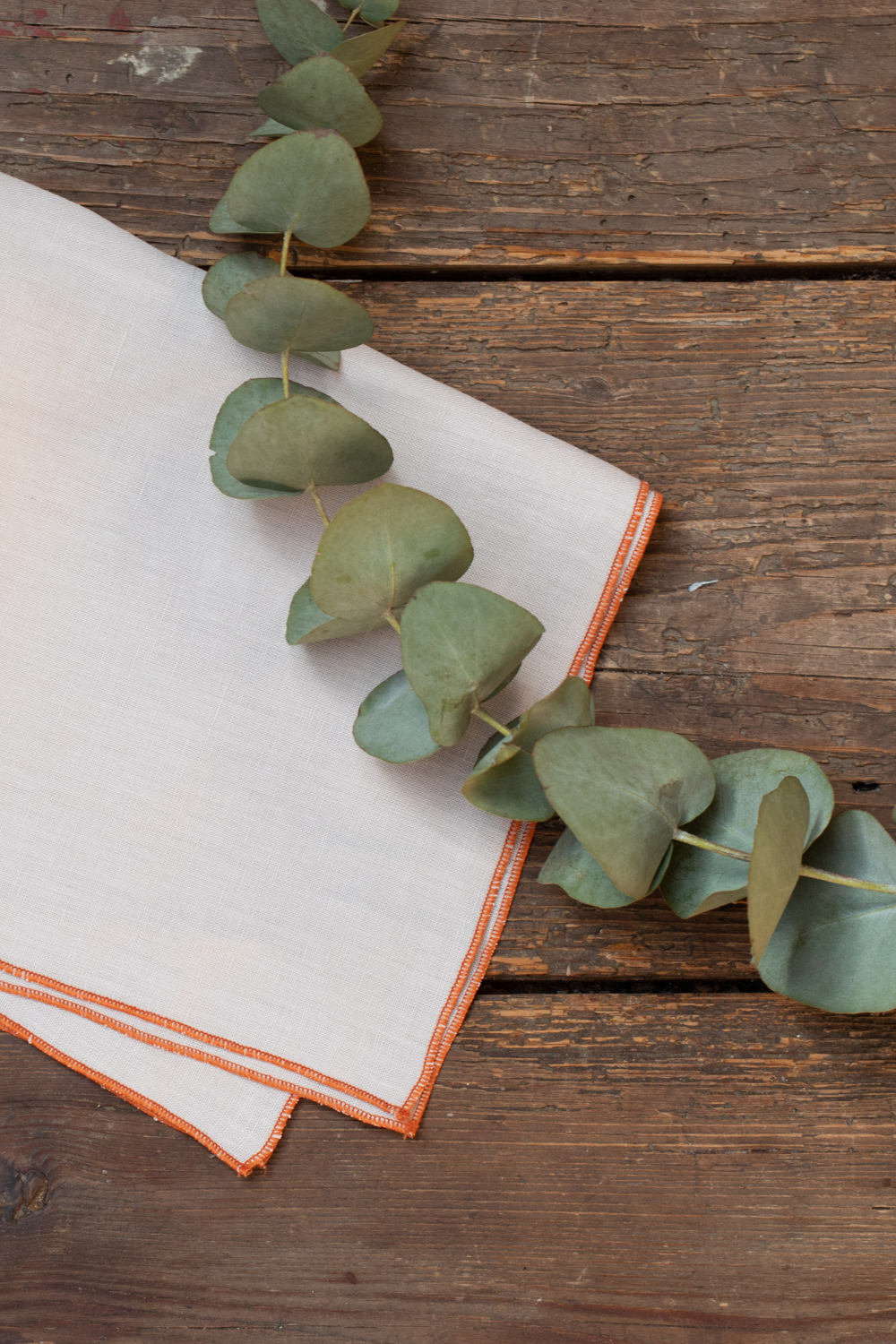 LATONA - Tovaglia in puro lino lavato rifinita con cordonetto