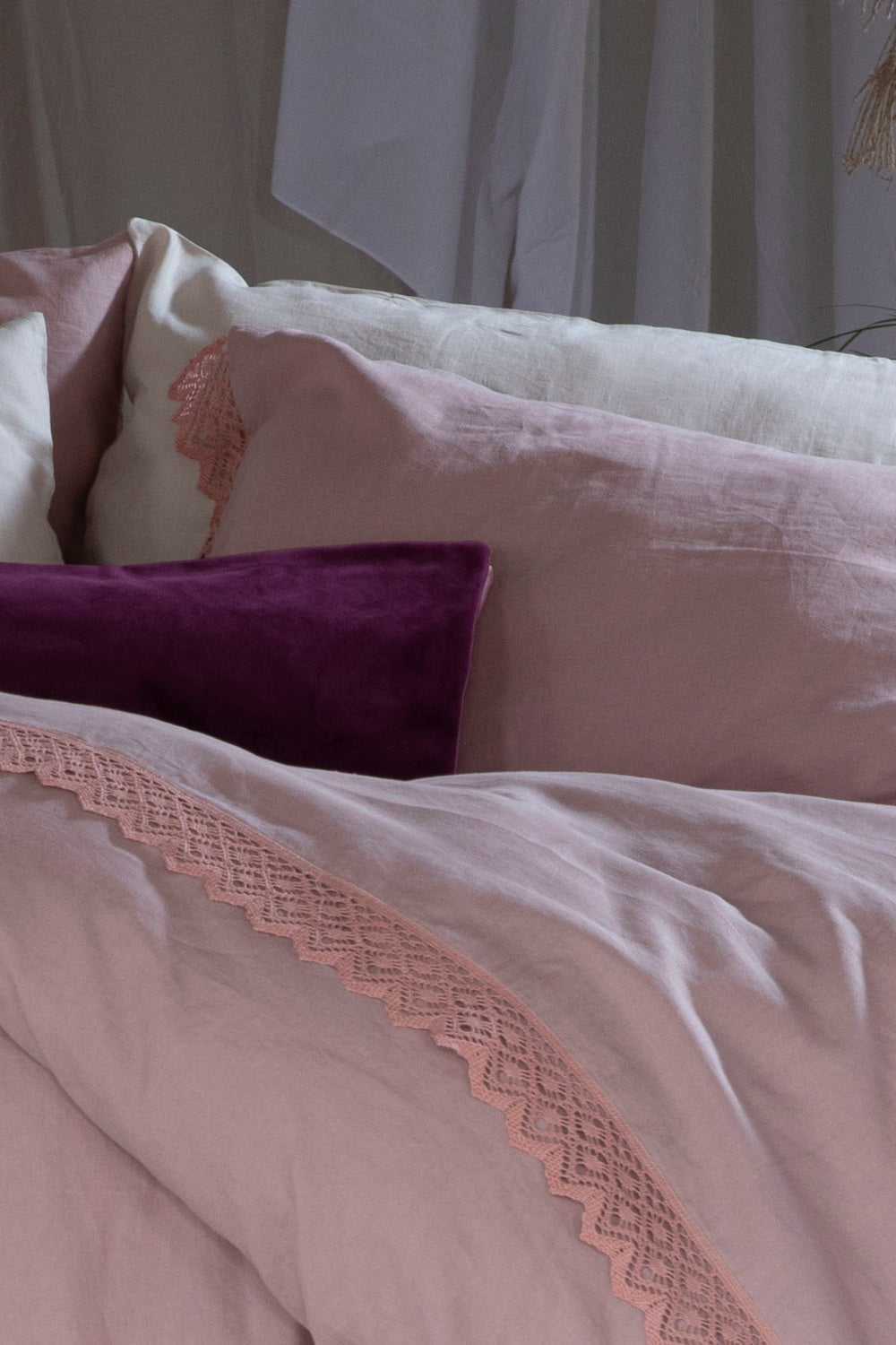 BRIGID-Pure washed-linen pillowcase, trimmed with cotton macramè (2 pieces)